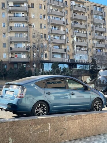 Toyota Prius-10