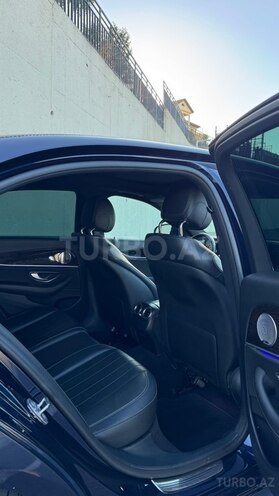 Mercedes E 300-7
