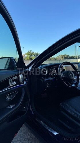 Mercedes E 300-14