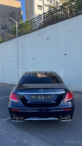 Mercedes E 300-5