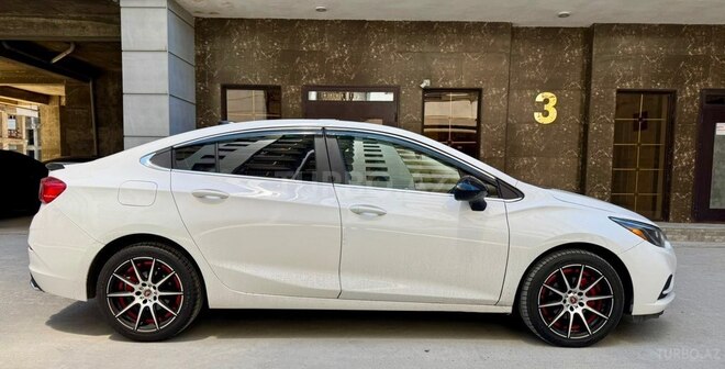 Chevrolet Cruze-11