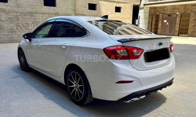 Chevrolet Cruze-12