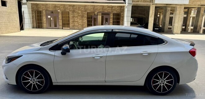 Chevrolet Cruze-13