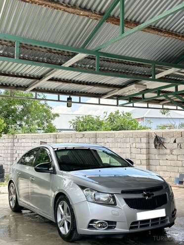 Chevrolet Cruze-1