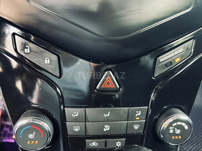 Chevrolet Cruze-8