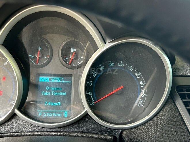Chevrolet Cruze-9