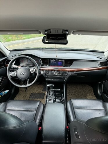 Kia K7-3