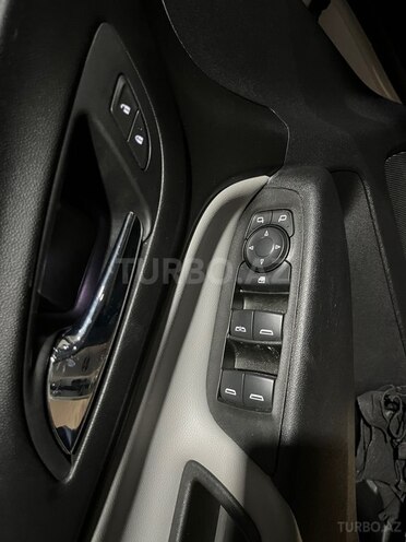 Chevrolet Equinox-13