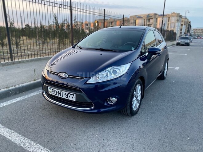 Ford Fiesta-1