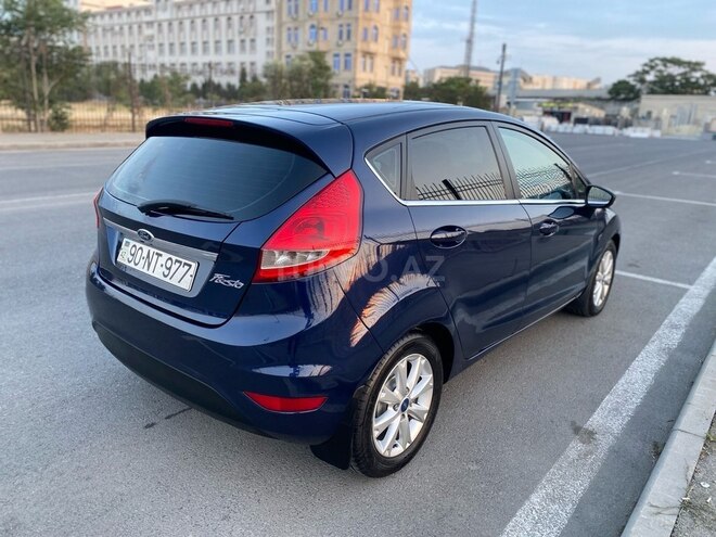 Ford Fiesta-4