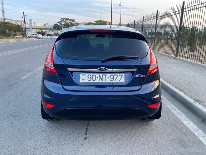 Ford Fiesta-6