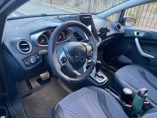 Ford Fiesta-9