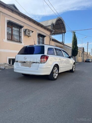 Opel Astra-2