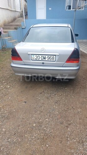 Mercedes C 180-3