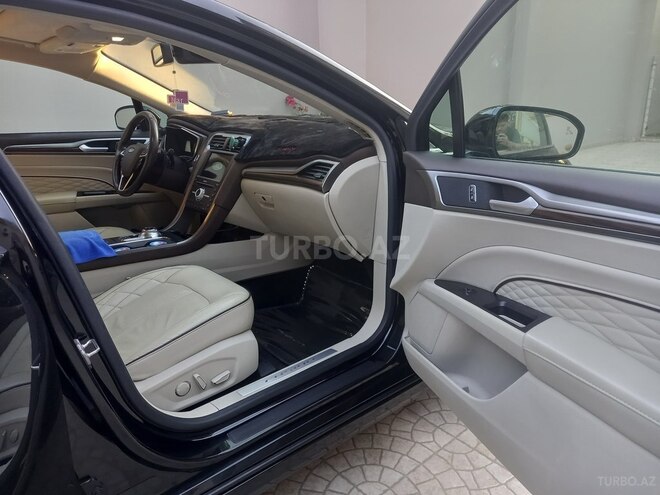 Ford Fusion (North America)-10