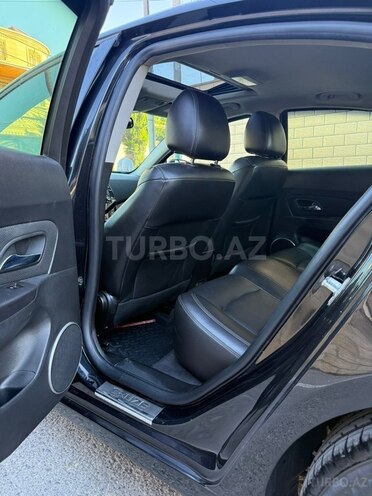 Chevrolet Cruze-14
