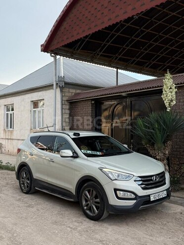 Hyundai Santa Fe-5