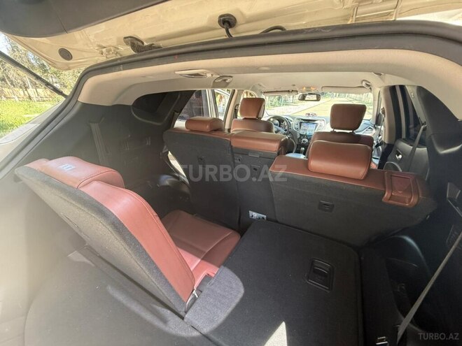 Hyundai Santa Fe-2
