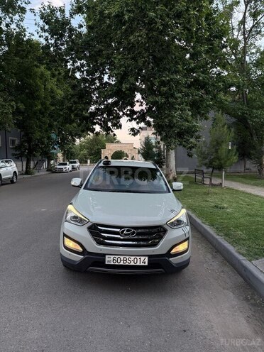 Hyundai Santa Fe-15