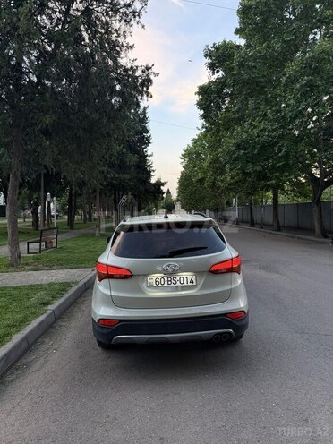 Hyundai Santa Fe-20