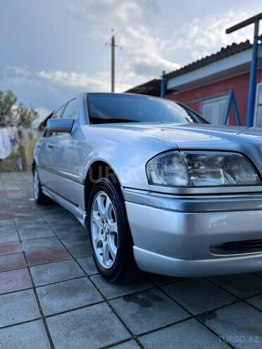 Mercedes C 220-13