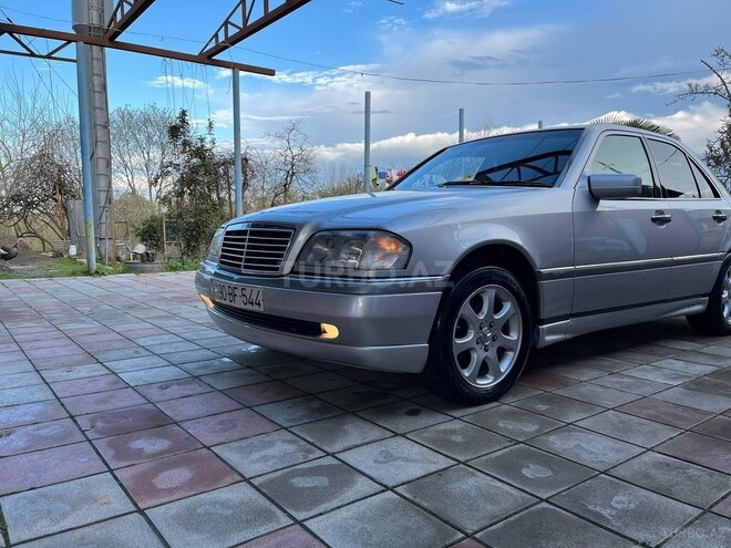 Mercedes C 220-10
