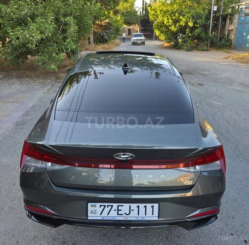 Hyundai Elantra-5