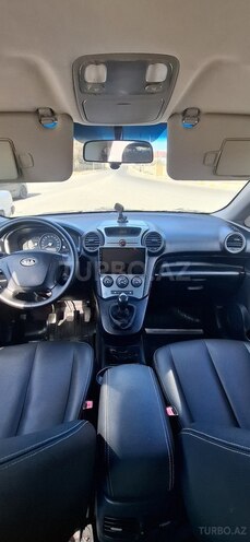 Kia Carens-5