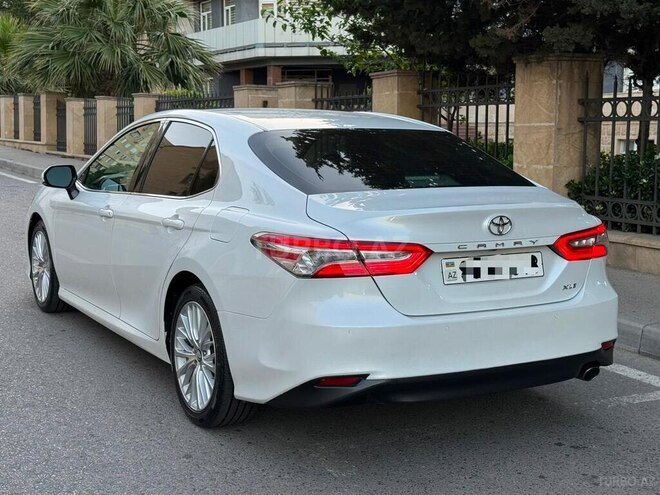 Toyota Camry-3