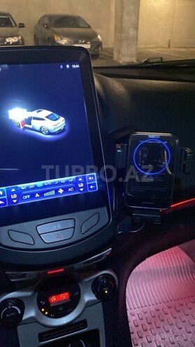 Ford Fiesta-20