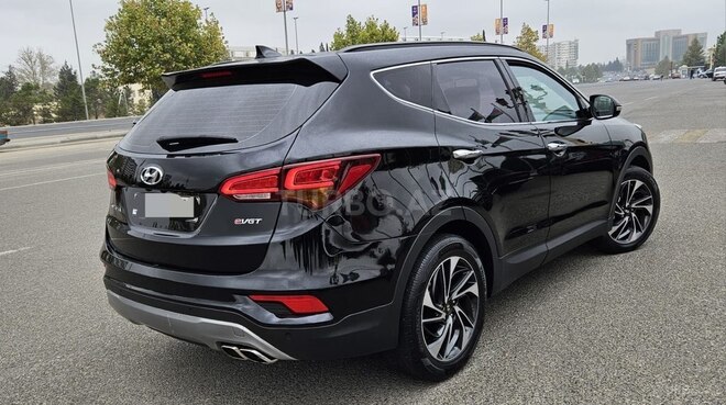 Hyundai Santa Fe-5