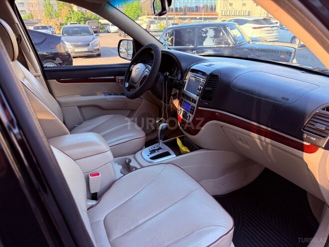 Hyundai Santa Fe-11