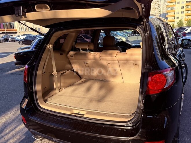 Hyundai Santa Fe-13