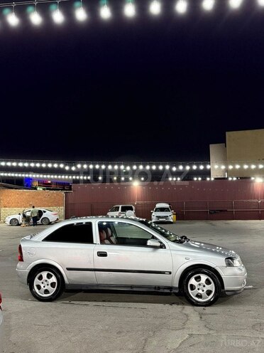 Opel Astra-2