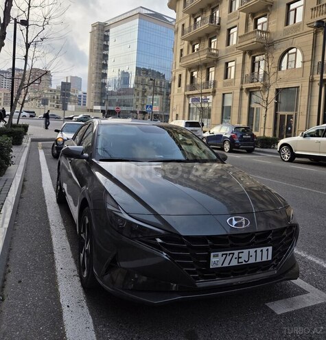 Hyundai Elantra-7