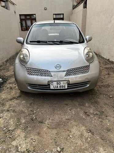 Nissan March-1