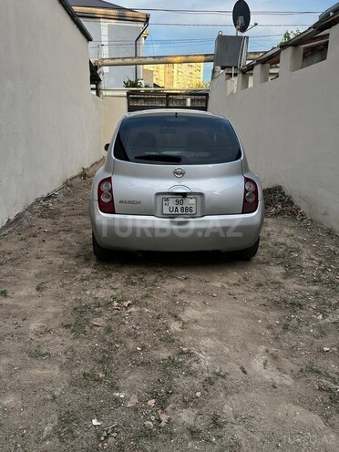Nissan March-2