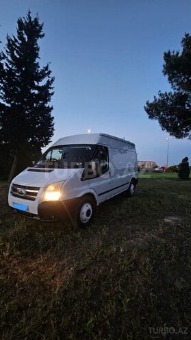 Ford Transit-2