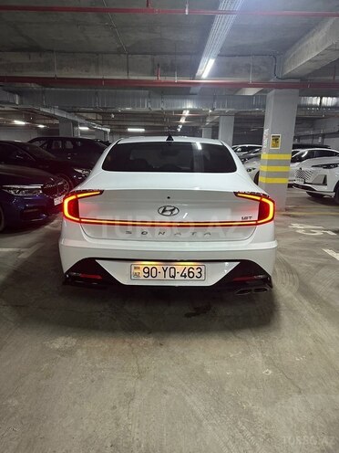 Hyundai Sonata-2