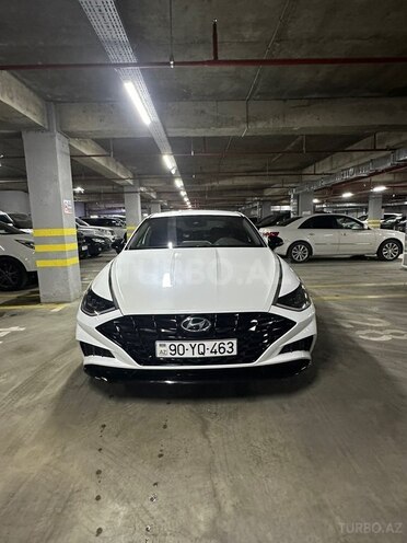 Hyundai Sonata-4