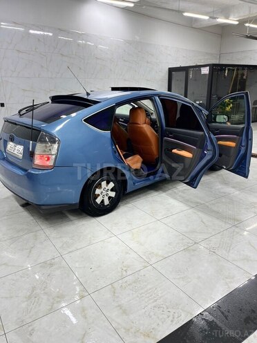 Toyota Prius-7