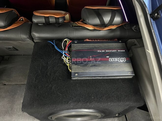 Toyota Prius-8