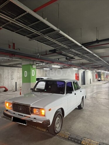 LADA (VAZ) 2107-5