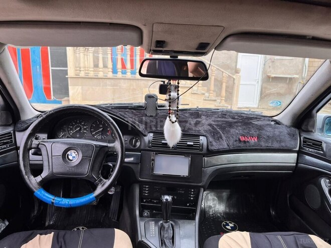 BMW 523-5