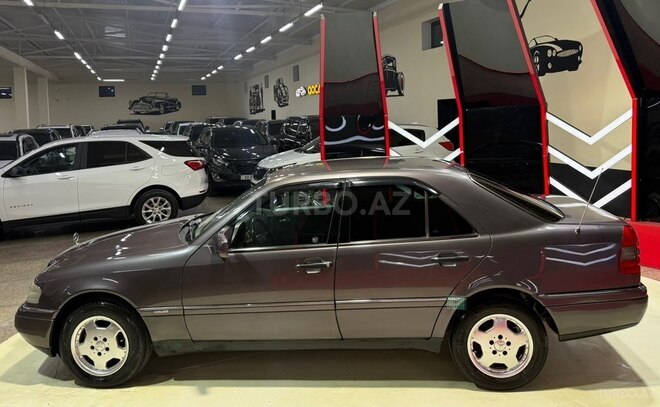 Mercedes C 180-6