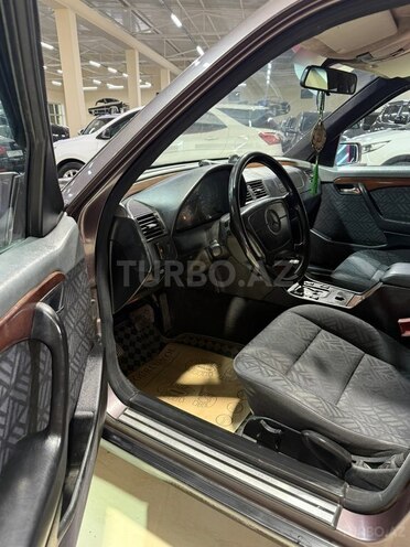 Mercedes C 180-11