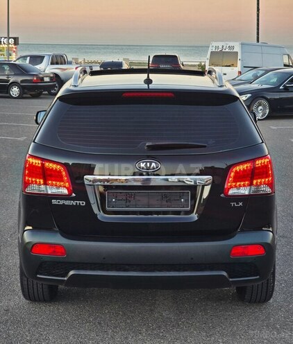 Kia Sorento-11