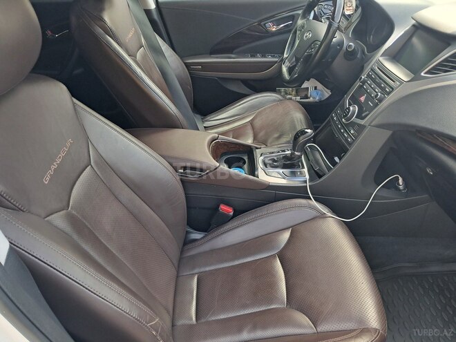 Hyundai Grandeur-14