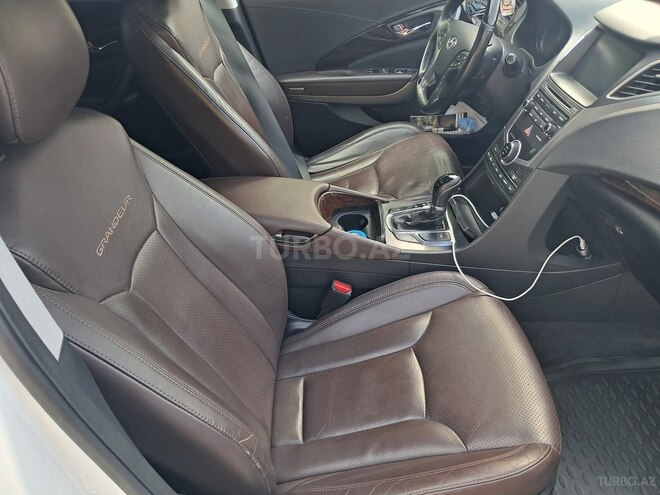 Hyundai Grandeur-13