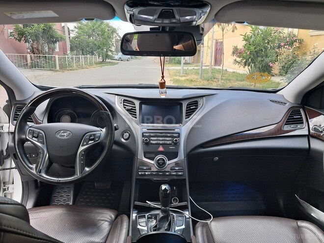Hyundai Grandeur-16